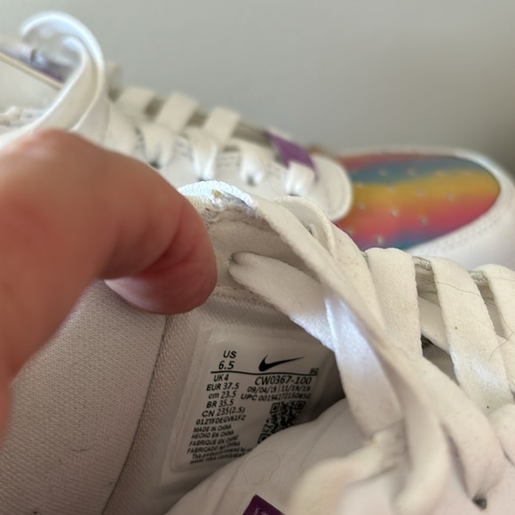 Nike 6.5 woman’s sneakers - Picture 4 of 7